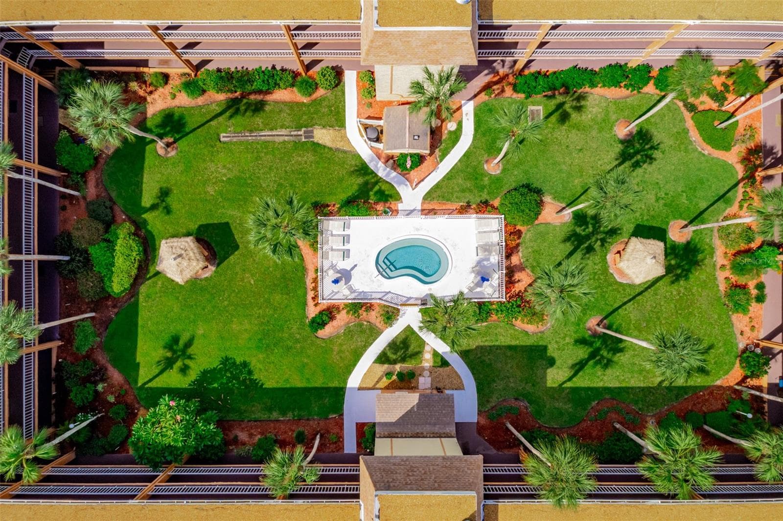 Aerial view of the Hot Tub/Courtyard inside Building #5 - 12760 INDIAN ROCKS RD #546, LARGO