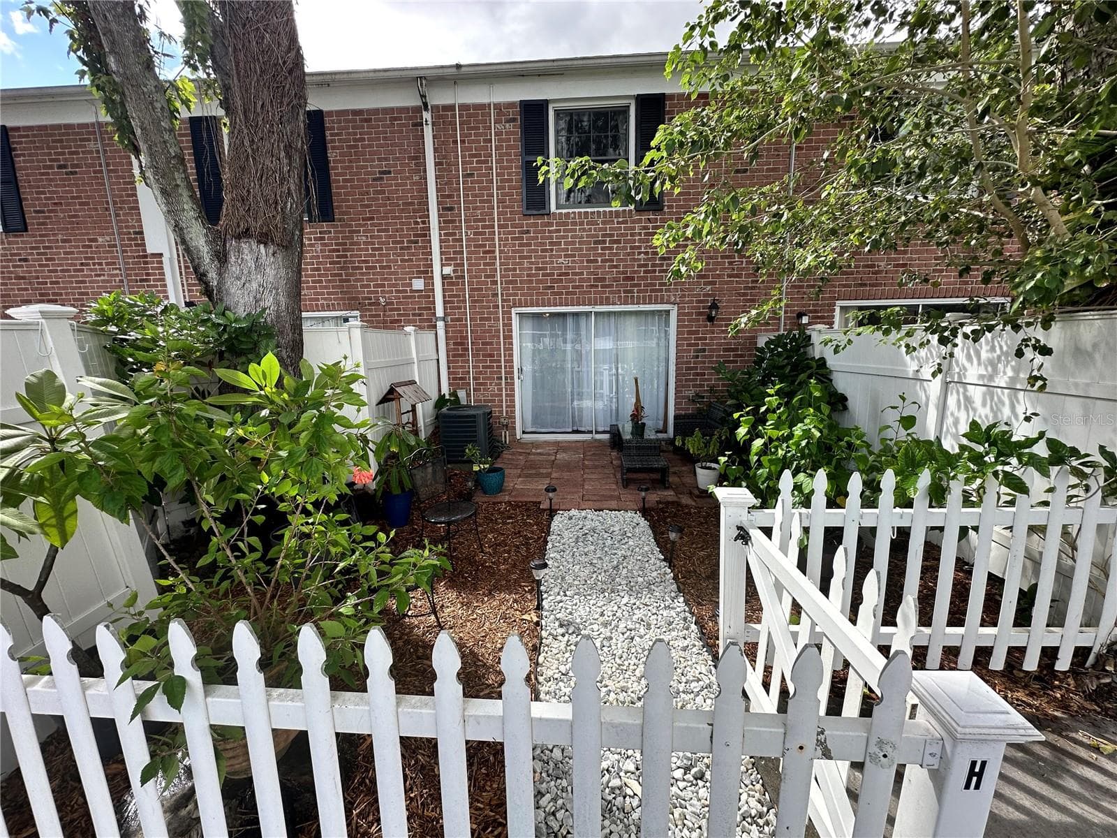 back yard fenced - 13709 JUNIPER BLOSSOM DR #0, TAMPA