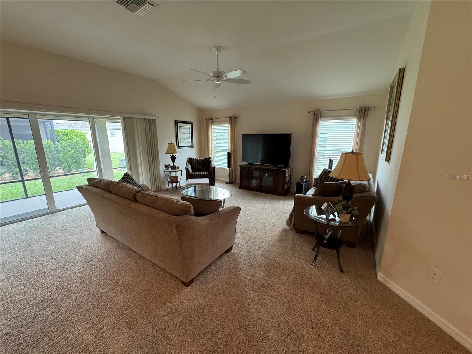 Family Room/Living Room - 939 KOLLER CT, THE VILLAGES