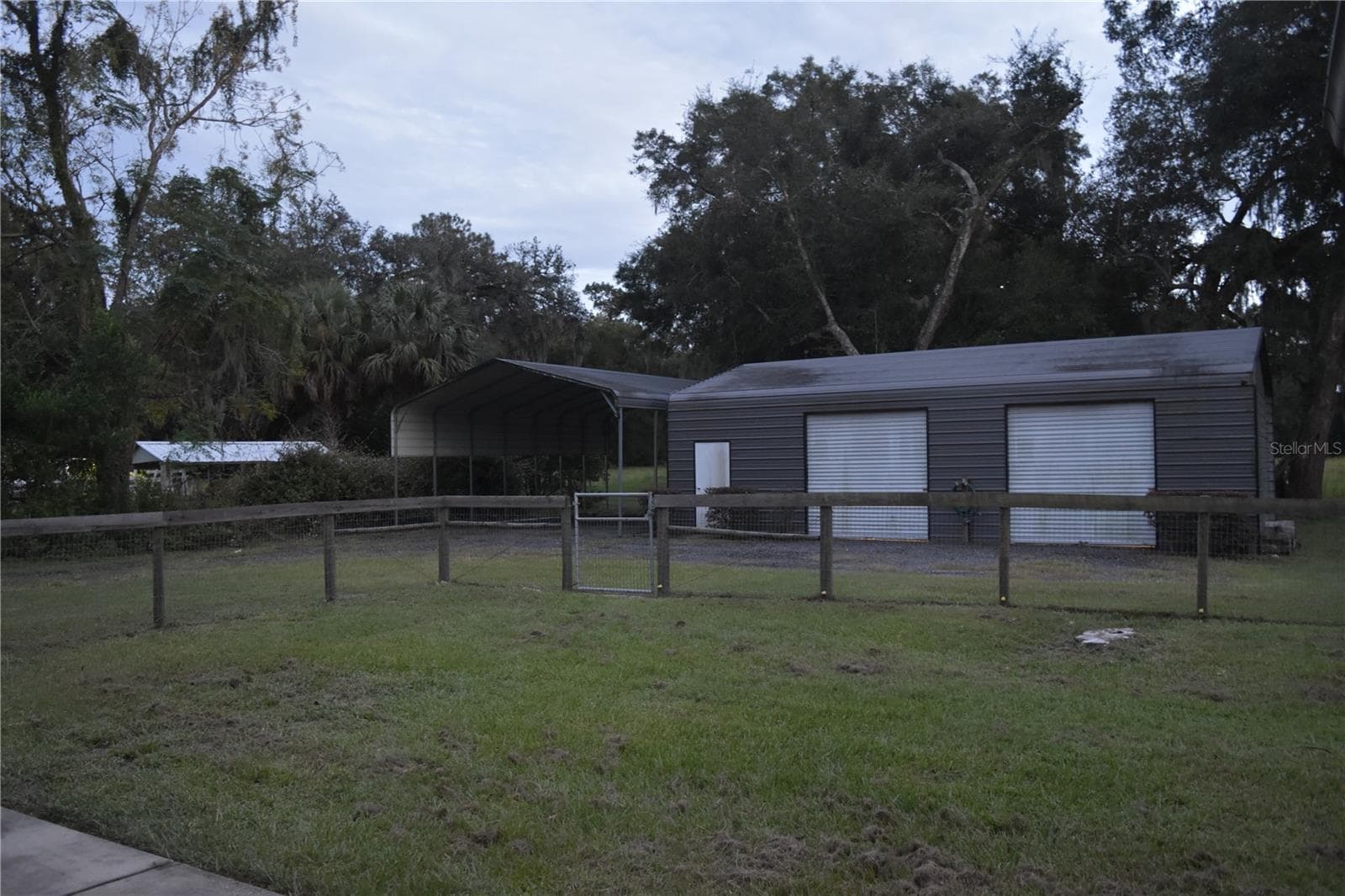 Backyard view of the Workshop - 1722 NW 35 ST, OCALA
