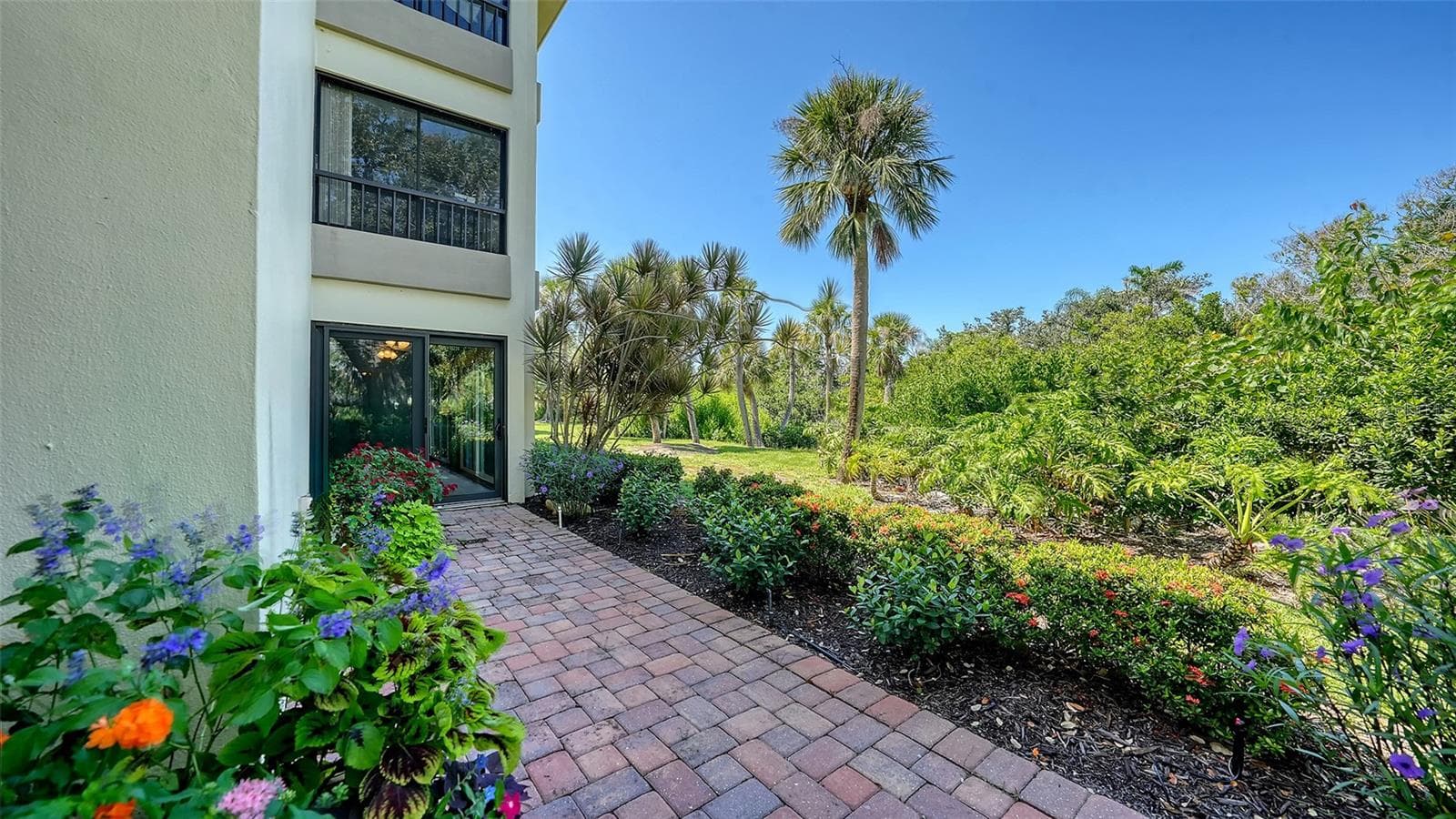 Condominium at 225 HOURGLASS WAY #103, SARASOTA, photo 22 of 93