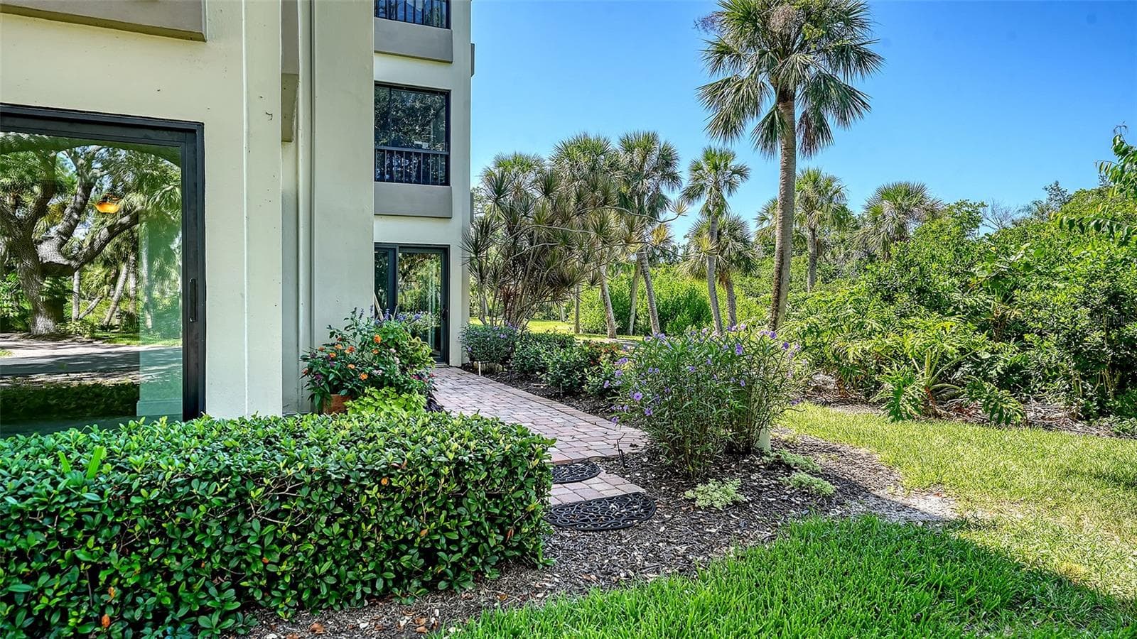 Condominium at 225 HOURGLASS WAY #103, SARASOTA, photo 29 of 93