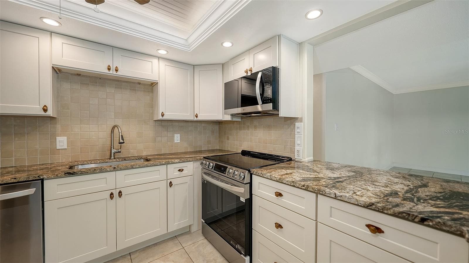Condominium at 225 HOURGLASS WAY #103, SARASOTA, photo 38 of 93