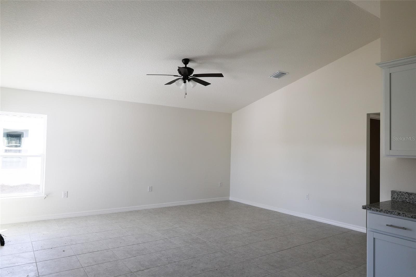 living room - 79 W CENTRAL AVE, WEBSTER