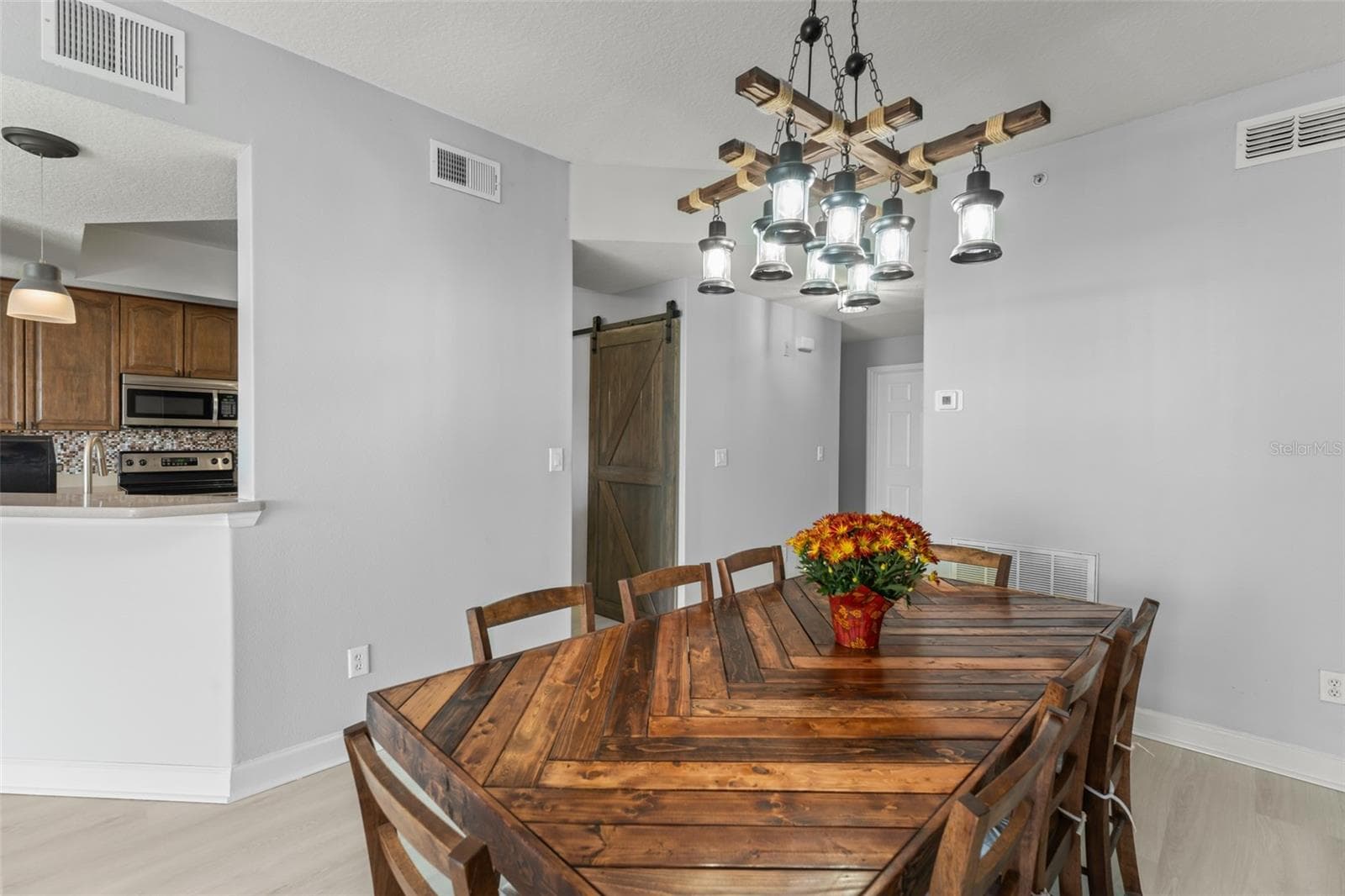 Condominium at 6336 BUFORD ST #809, ORLANDO, photo 11 of 54