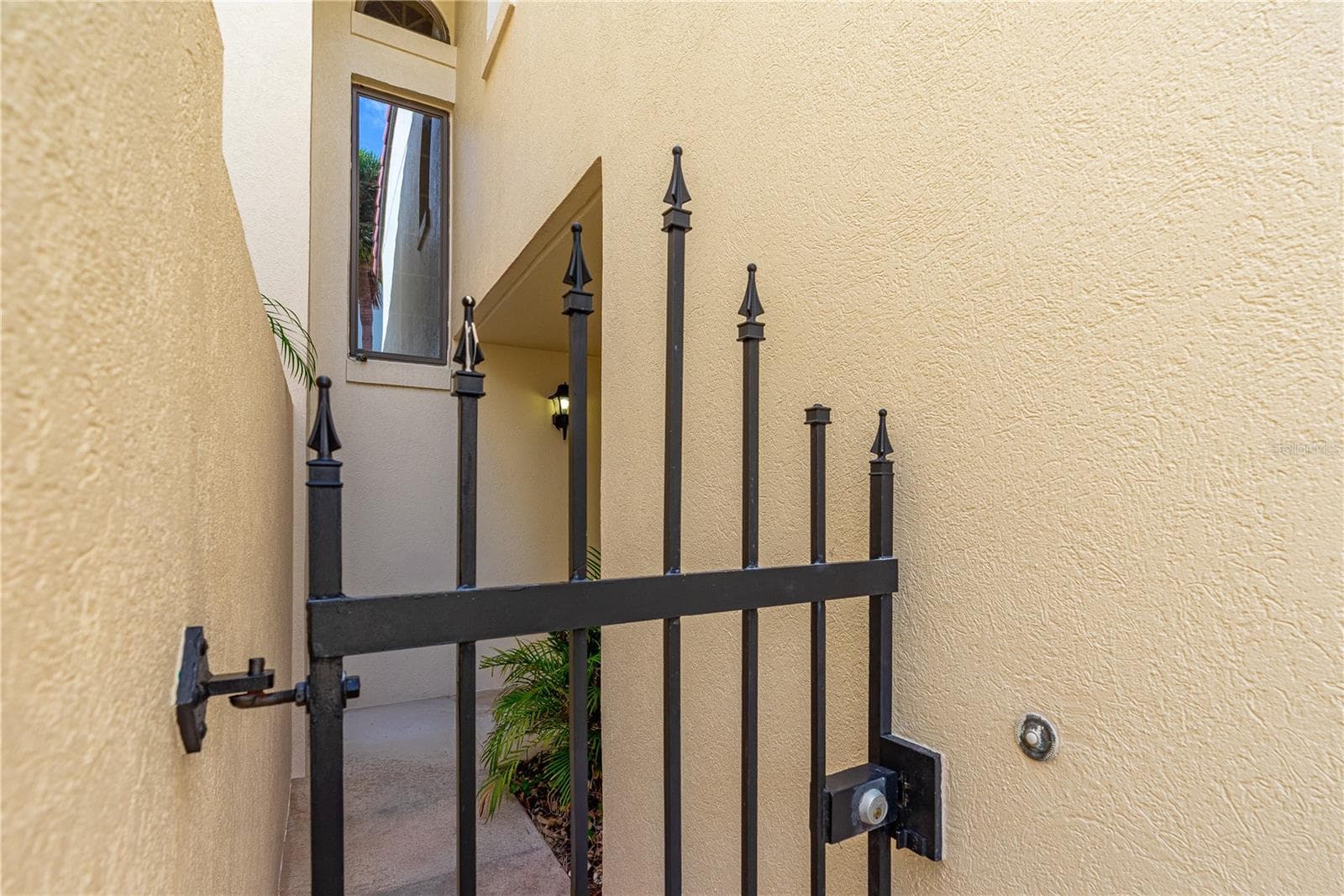 Townhouse at 2966 OCEANS TRCE, DAYTONA BEACH SHORES, photo 8 of 47