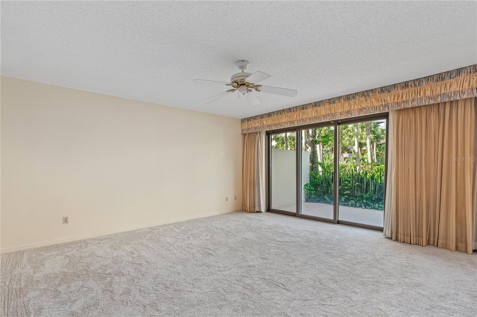 Townhouse at 2966 OCEANS TRCE, DAYTONA BEACH SHORES, photo 11 of 47