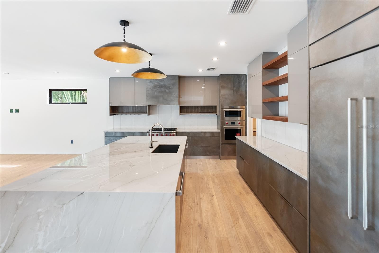Designer kitchen - 1759 WALDEMERE ST, SARASOTA