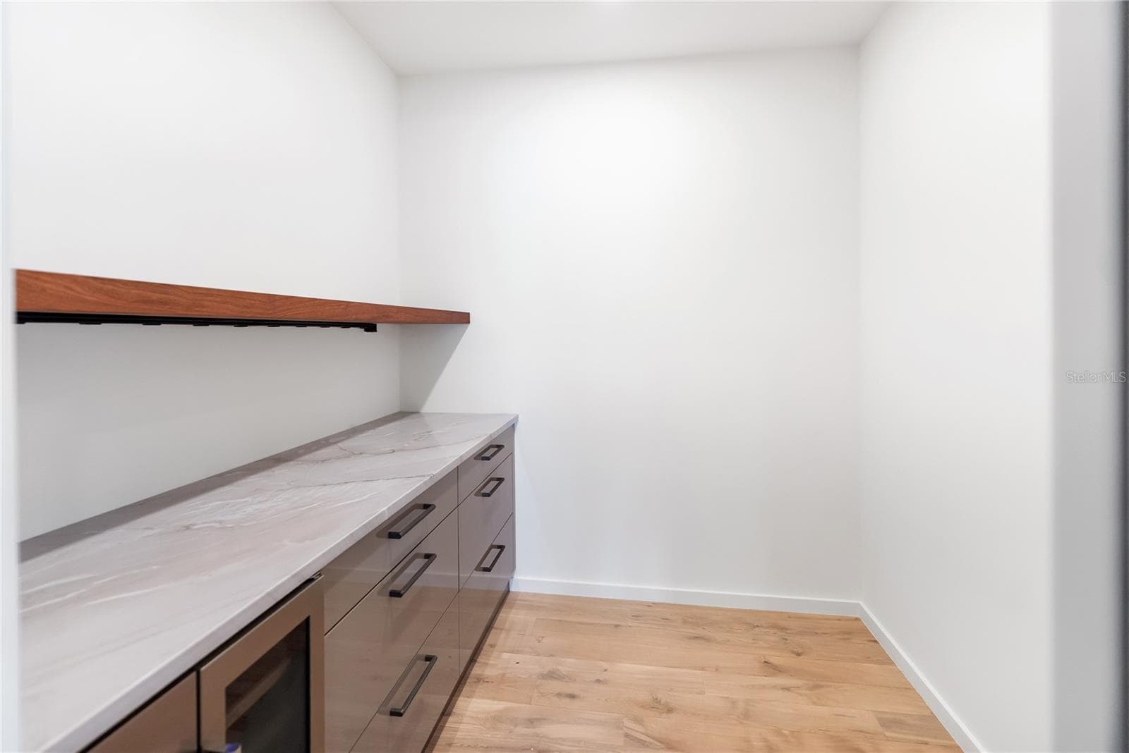 Kitchen walk-in pantry - 1759 WALDEMERE ST, SARASOTA