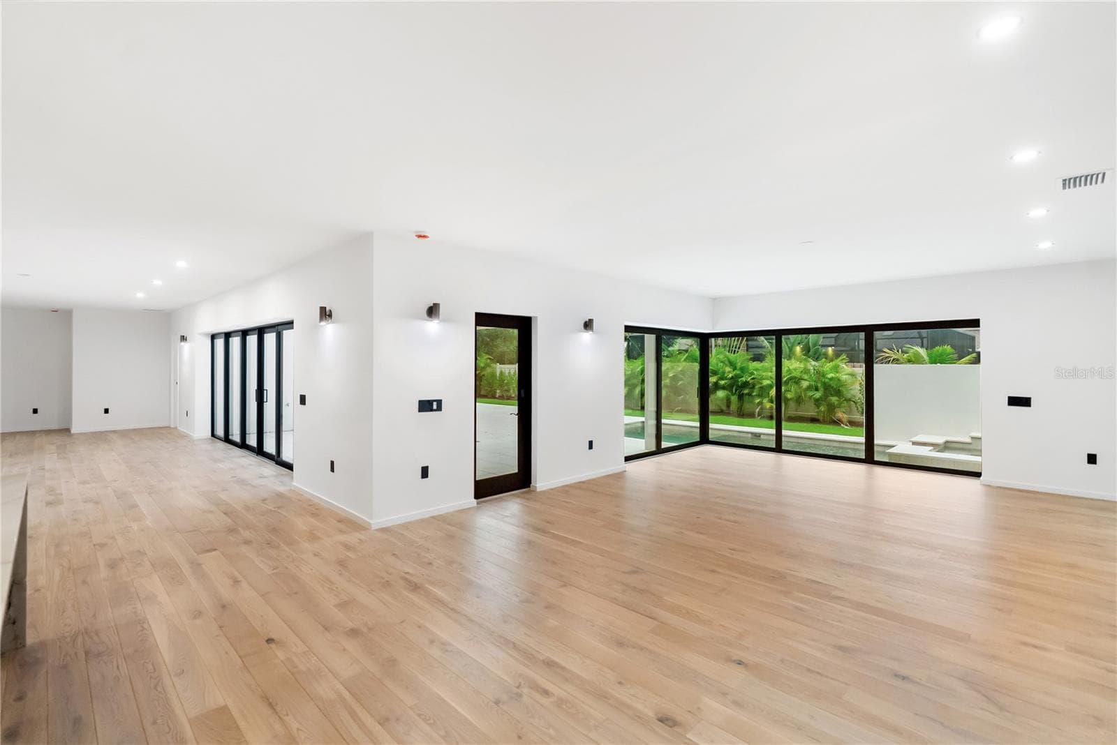 Open concept living/dining - 1759 WALDEMERE ST, SARASOTA