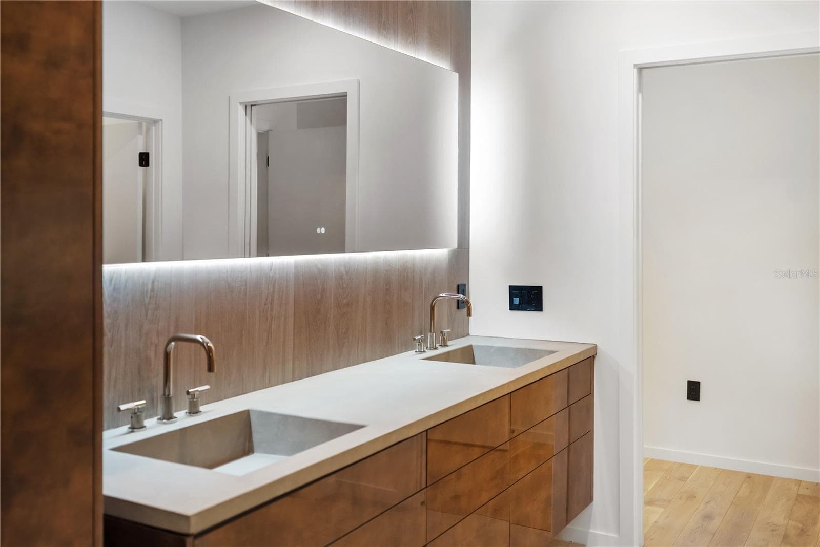 1st Floor Primary Bath - 1759 WALDEMERE ST, SARASOTA