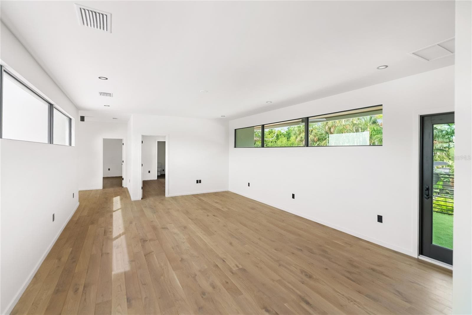 Second floor media room with access to private balcony - 1759 WALDEMERE ST, SARASOTA
