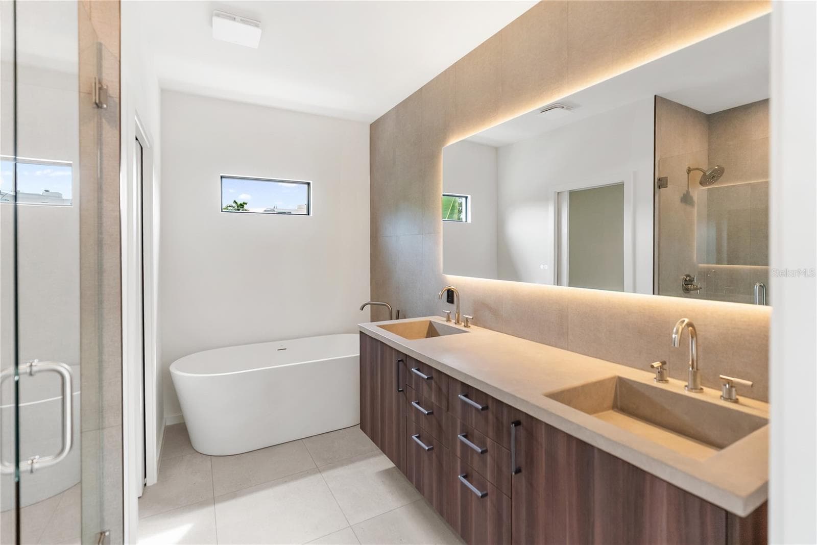 Second Floor Primary Bath - 1759 WALDEMERE ST, SARASOTA
