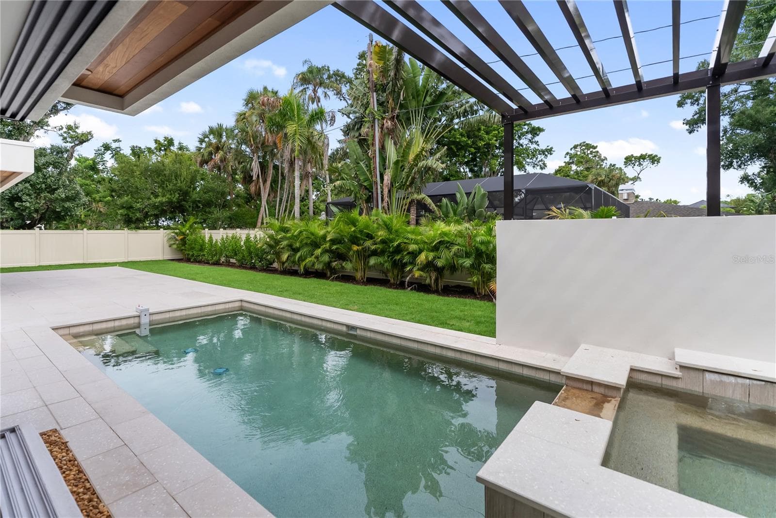 Pool & spa - 1759 WALDEMERE ST, SARASOTA