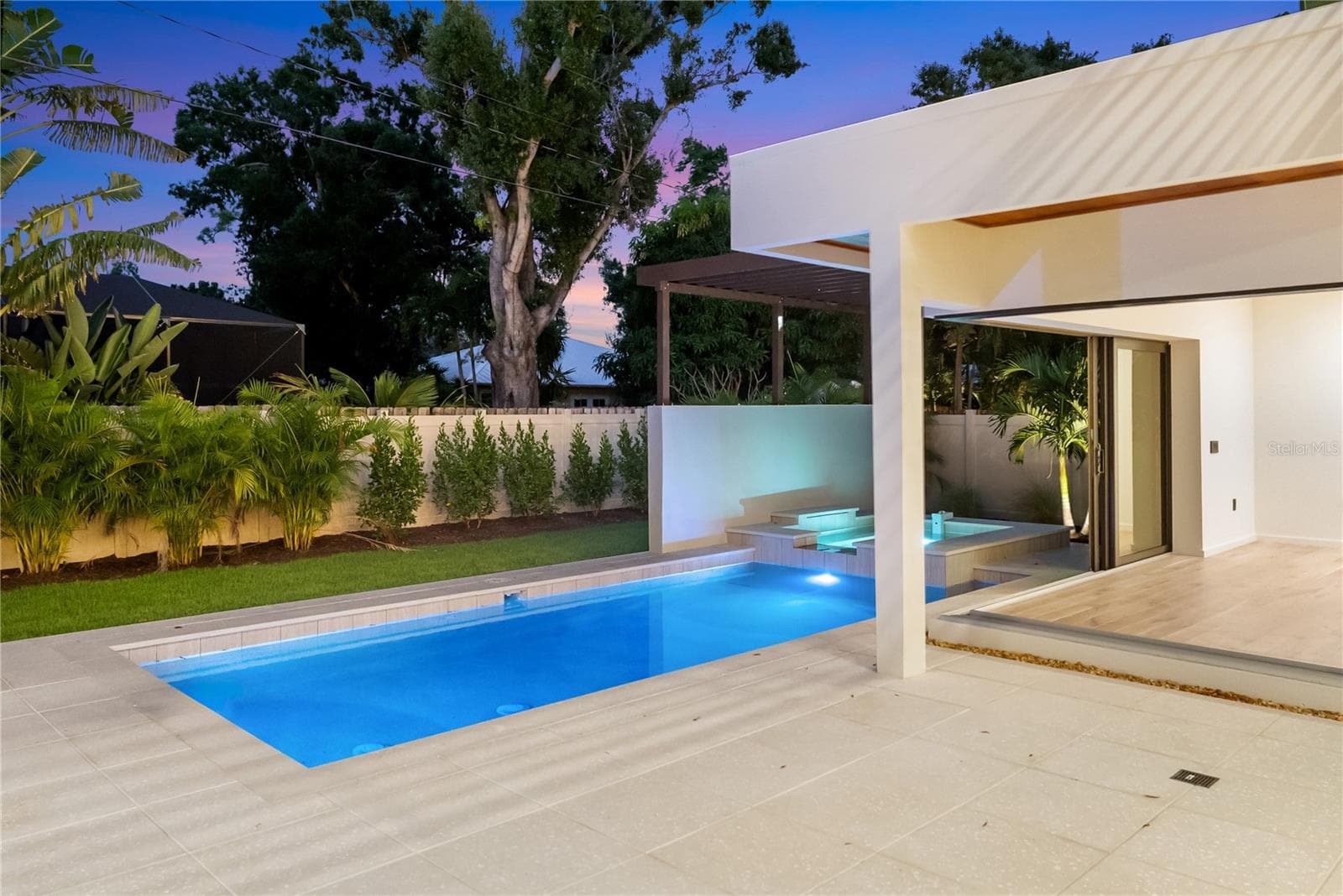 Pool & spa - 1759 WALDEMERE ST, SARASOTA
