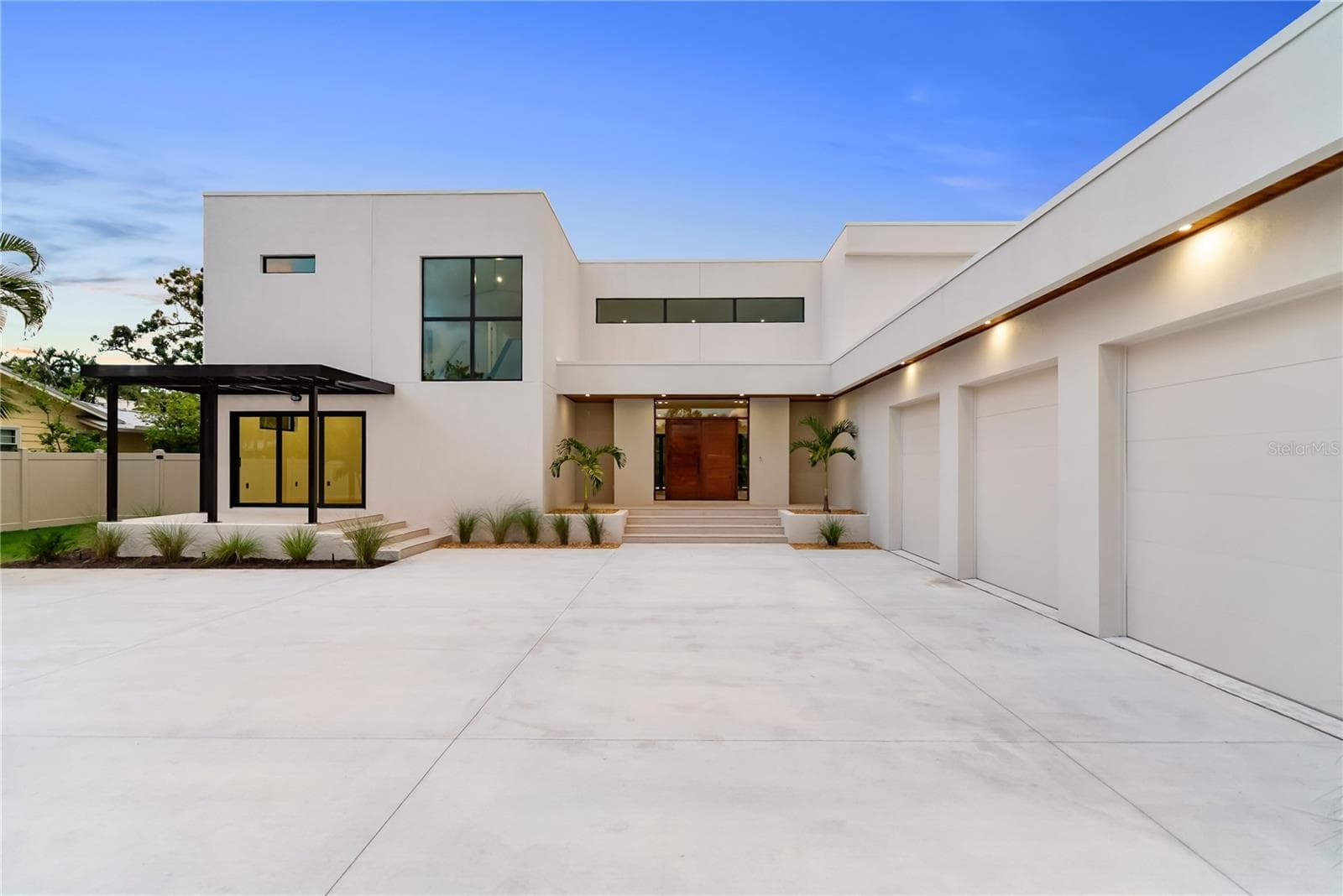 Exterior - 1759 WALDEMERE ST, SARASOTA