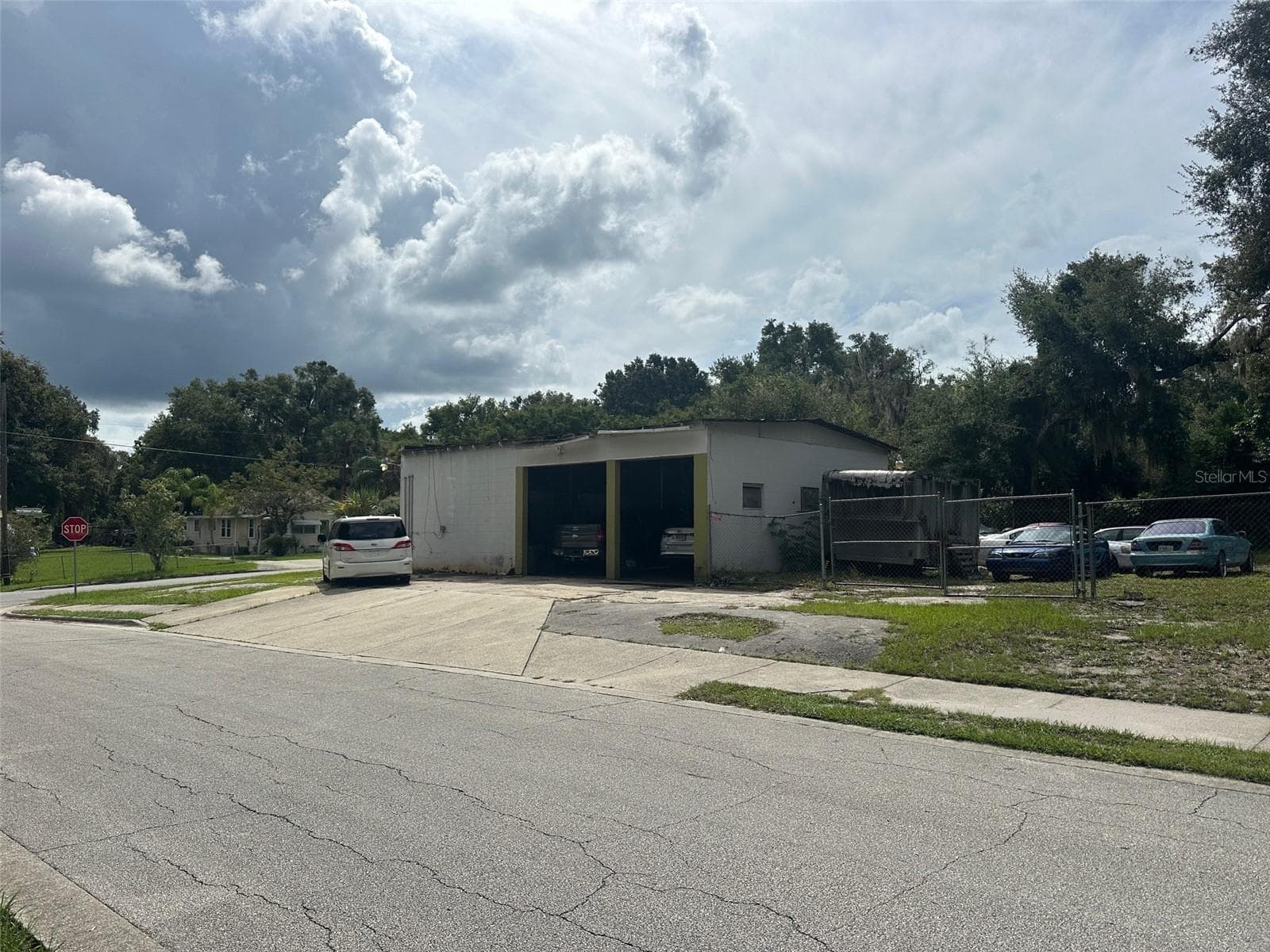 800 S ADELLE AVE