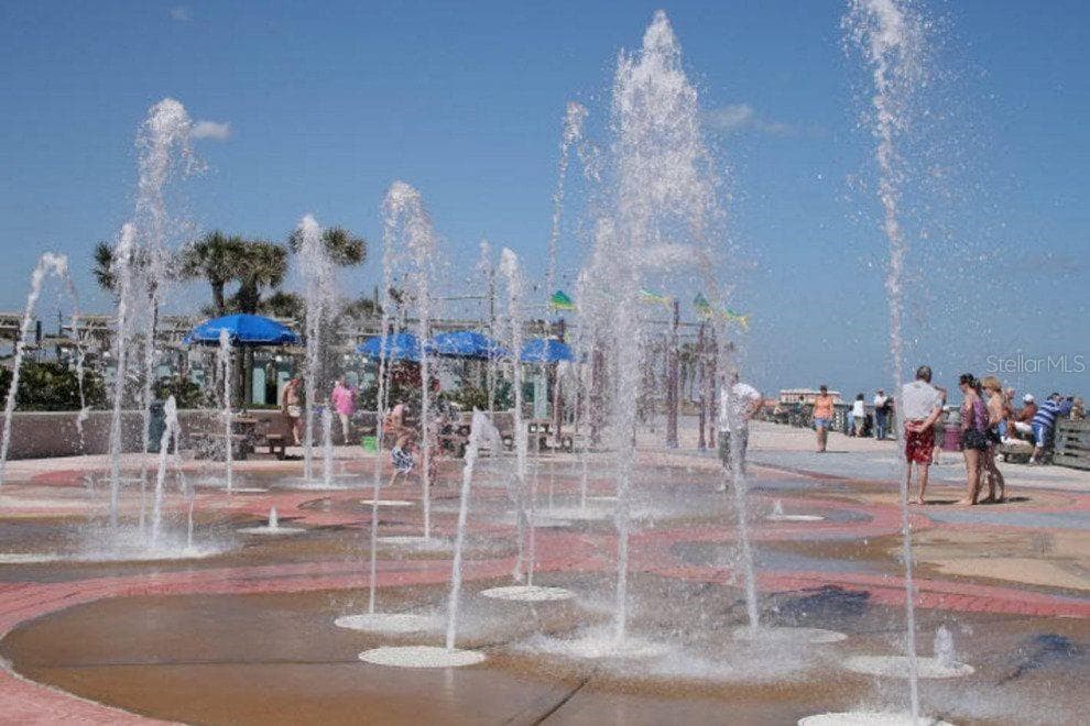 Condo - Hotel at 701 S ATLANTIC AVE #215, DAYTONA BEACH, photo 17 of 21
