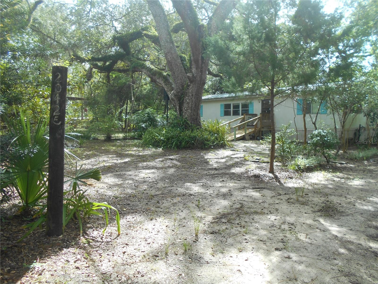 Manufactured Home at 20425 NE 143RD ST, SALT SPRINGS, photo 6 of 71
