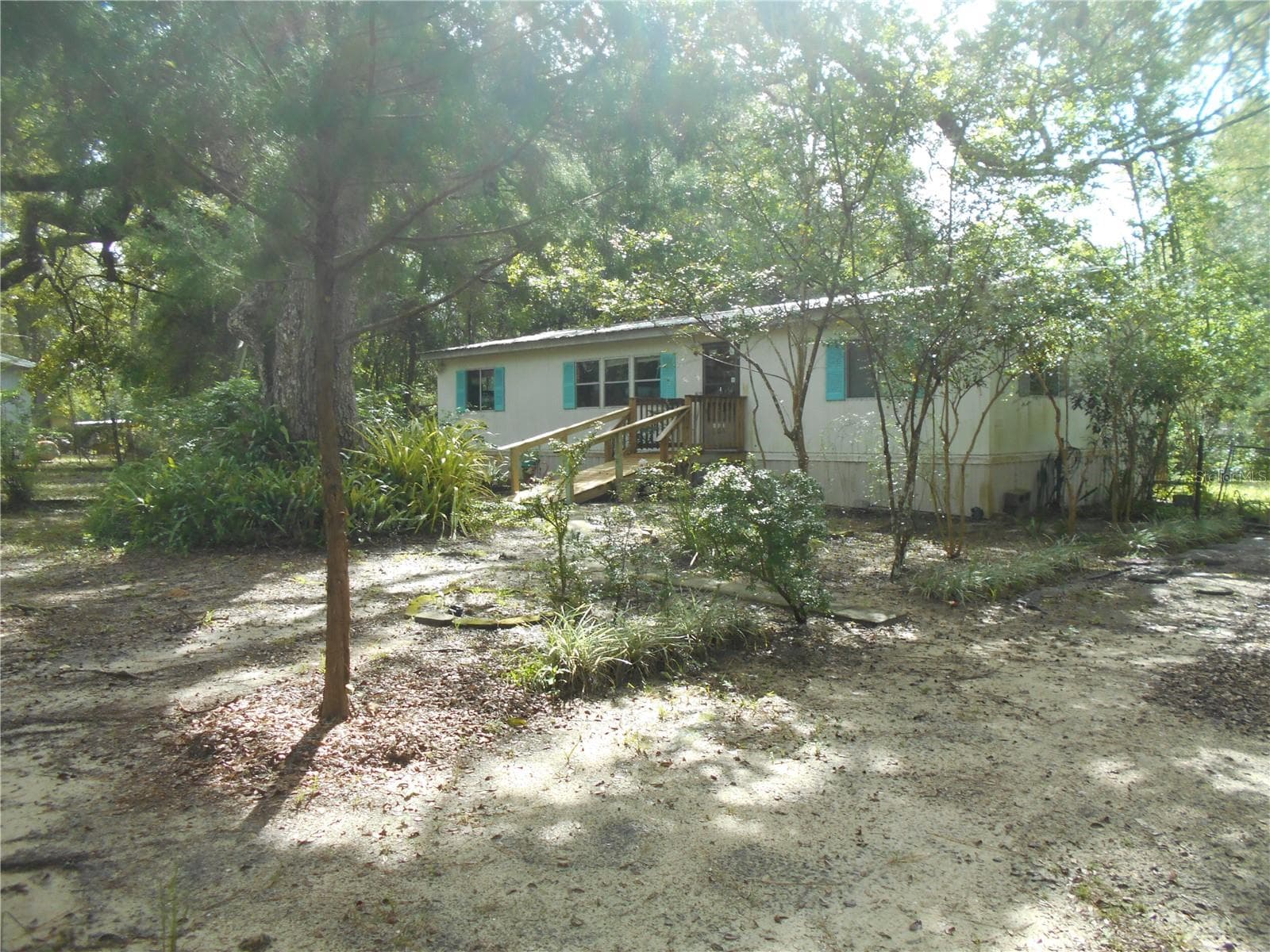 BEAUTIFUL PROPERTY/GOING FROM ROAD TO ROAD! - 20425 NE 143RD ST, SALT SPRINGS