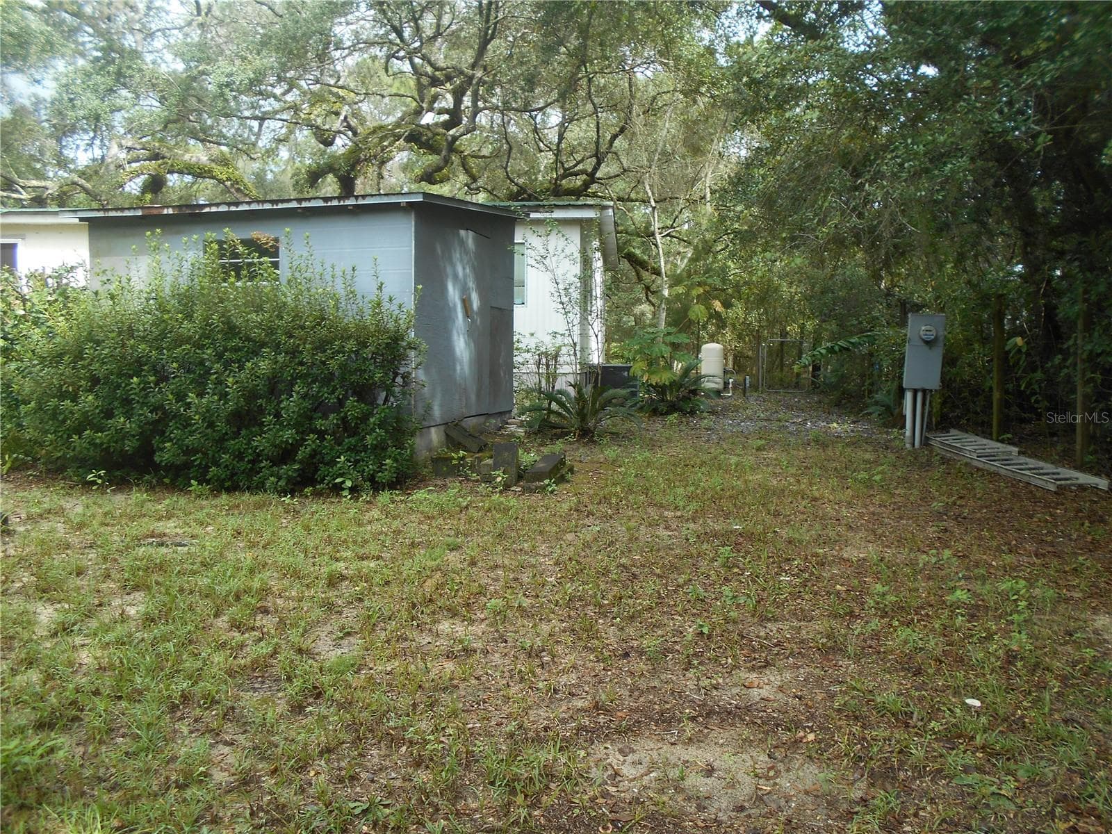 Manufactured Home at 20425 NE 143RD ST, SALT SPRINGS, photo 23 of 71