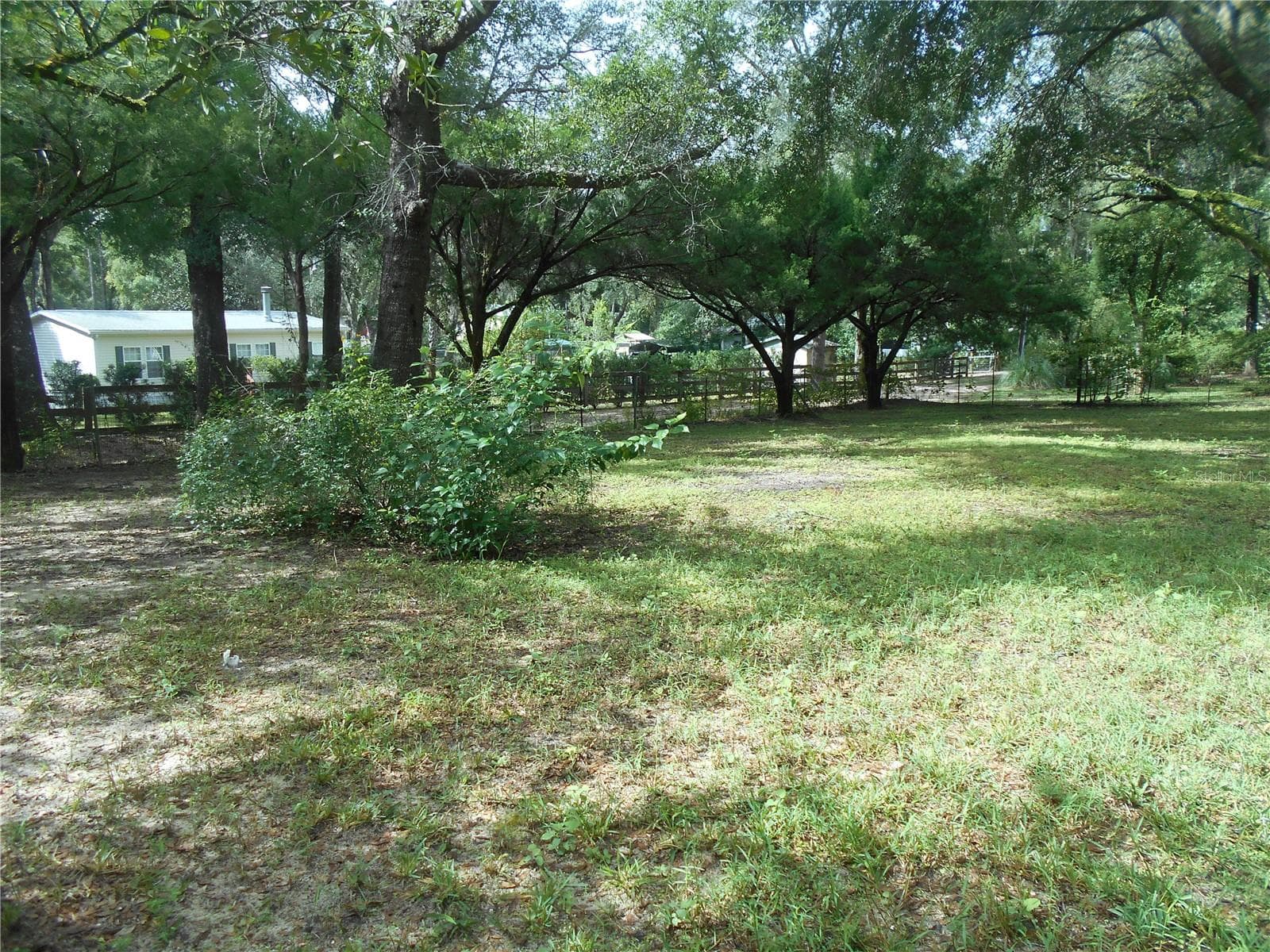 Manufactured Home at 20425 NE 143RD ST, SALT SPRINGS, photo 28 of 71