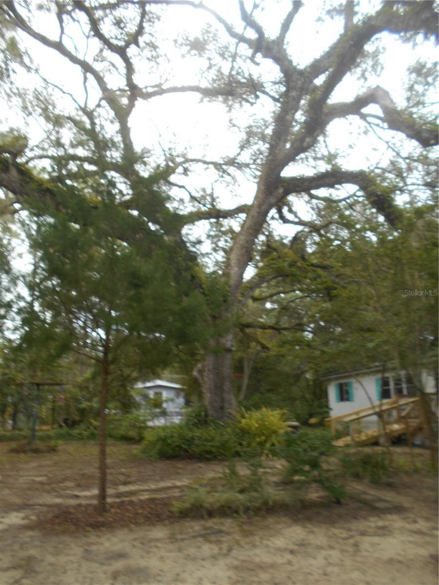 Manufactured Home at 20425 NE 143RD ST, SALT SPRINGS, photo 31 of 71