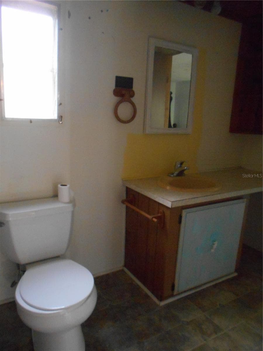 MBR BATH - 20425 NE 143RD ST, SALT SPRINGS