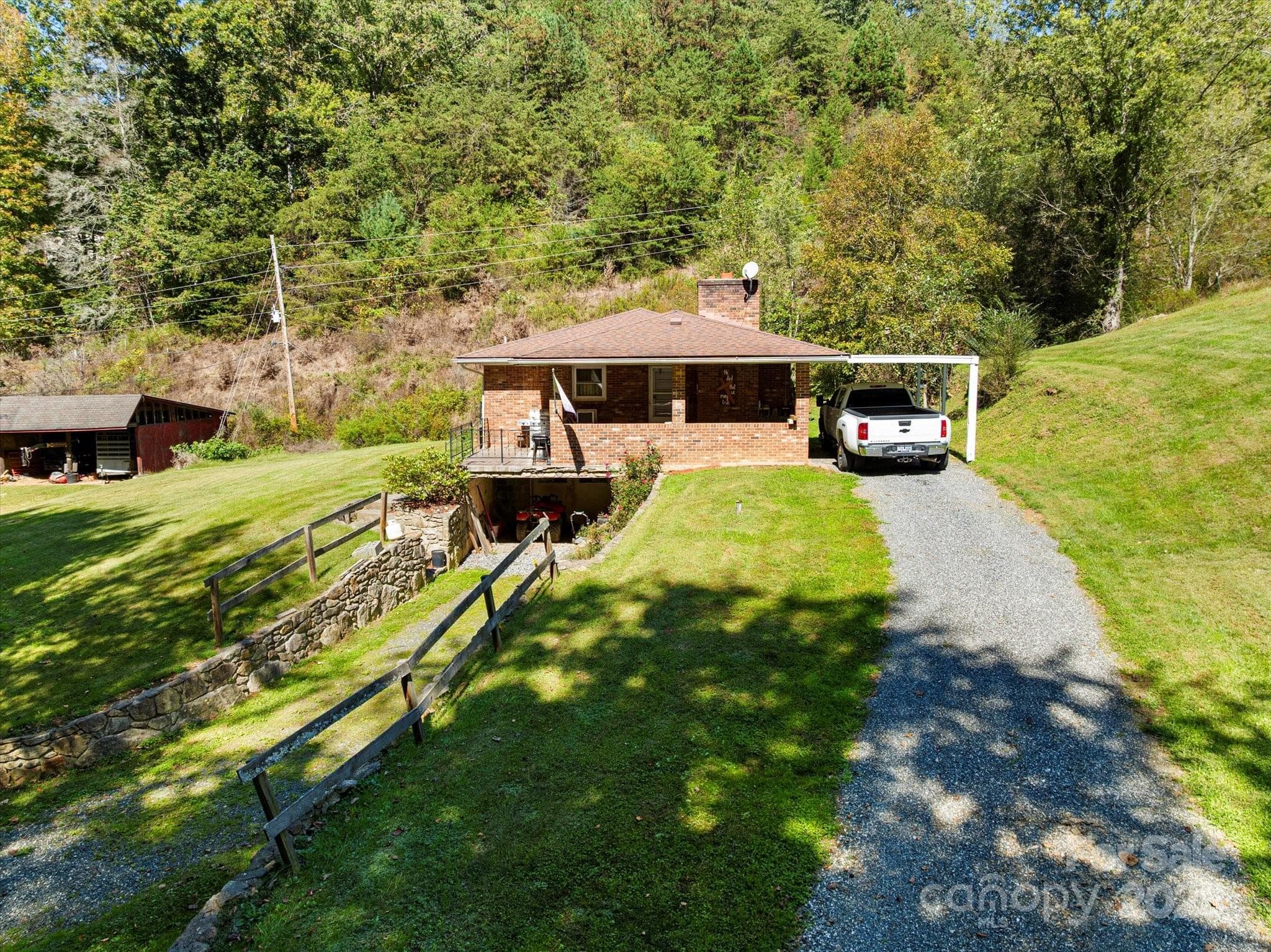 Upper & lower driveways for parking - Marshall