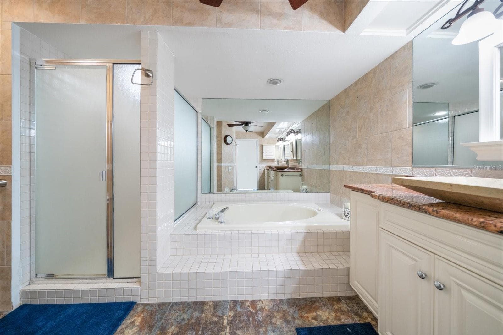 Primary Bathroom - 75 PELICAN PL, BELLEAIR