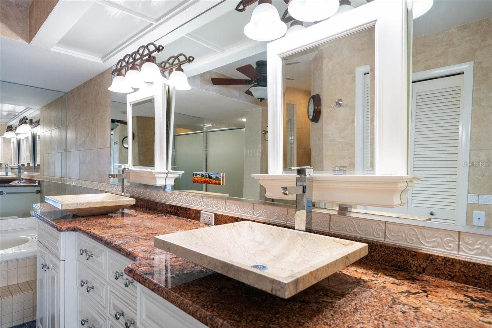 Primary Bathroom - 75 PELICAN PL, BELLEAIR