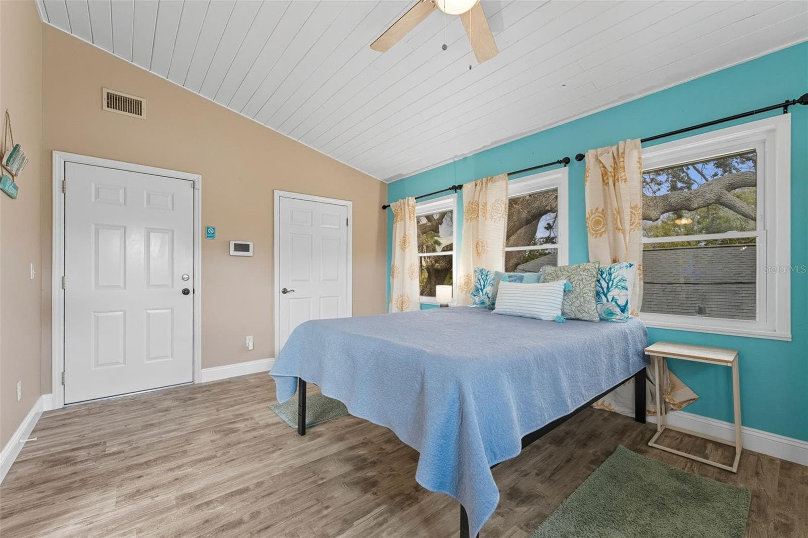 Single Family Residence at 208 BATES AVE, INDIAN ROCKS BEACH, photo 21 of 47