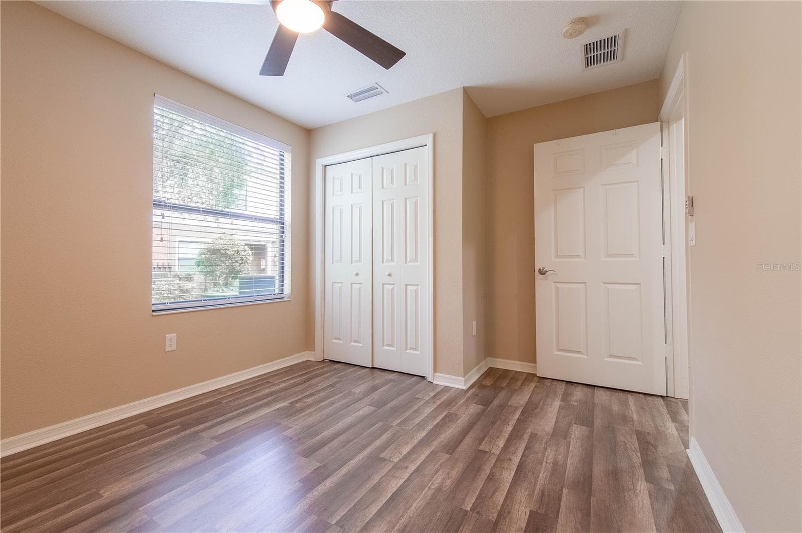 Condominium at 7206 HAMILTON RD #7206, BRADENTON, photo 8 of 32