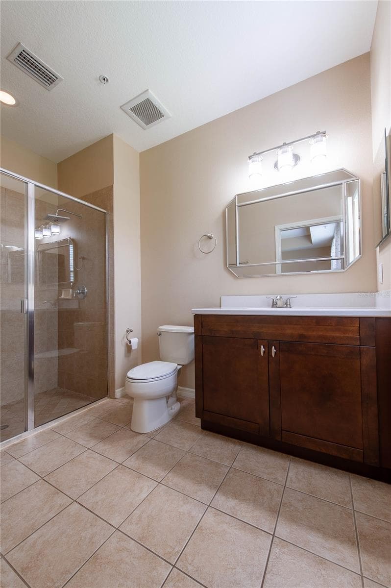 Condominium at 7206 HAMILTON RD #7206, BRADENTON, photo 13 of 32