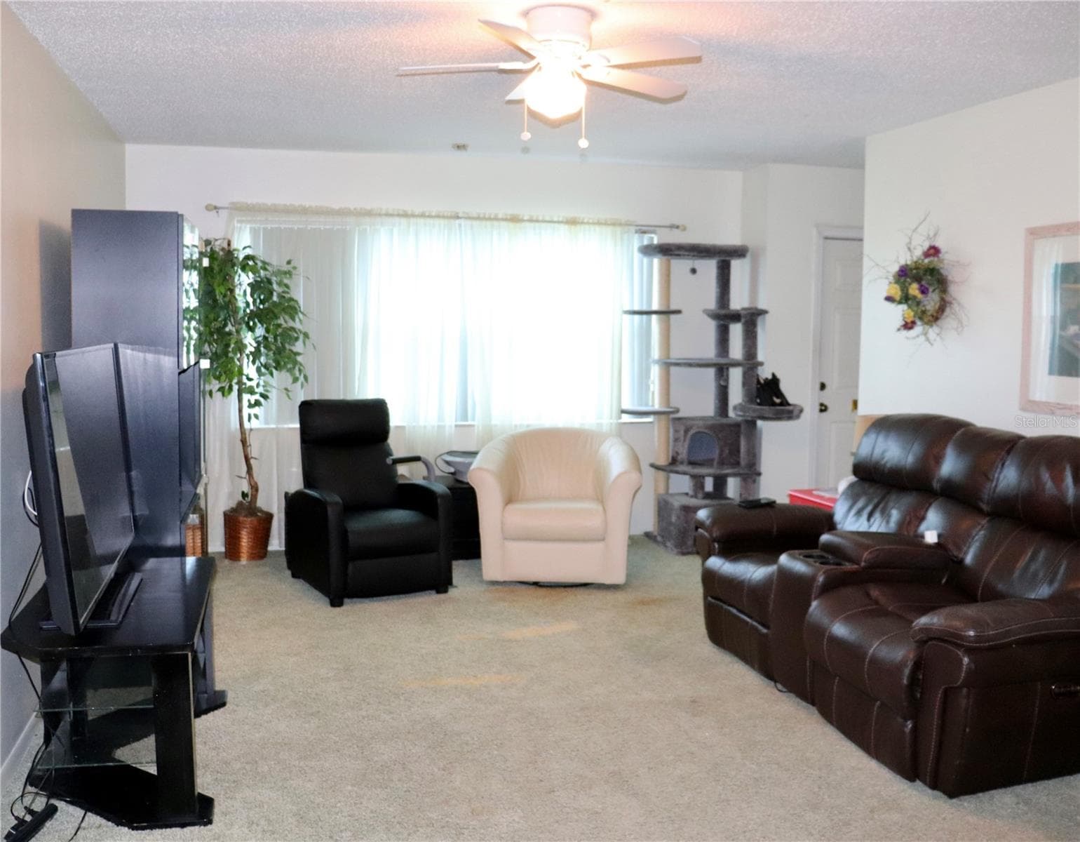 Living Room - 6990 VERSAILLES N #6990, PINELLAS PARK