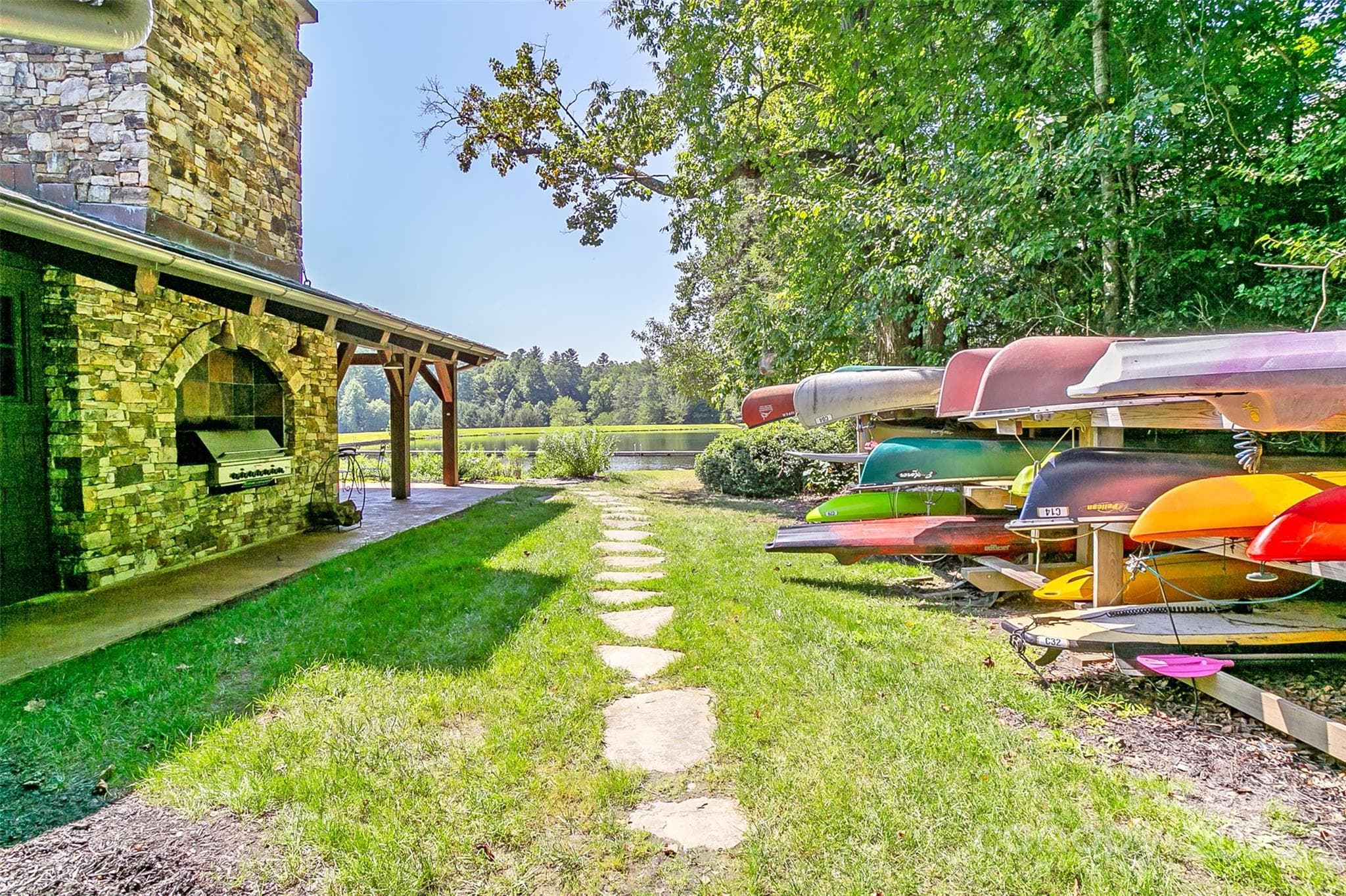 Straus Park Amenities - Brevard