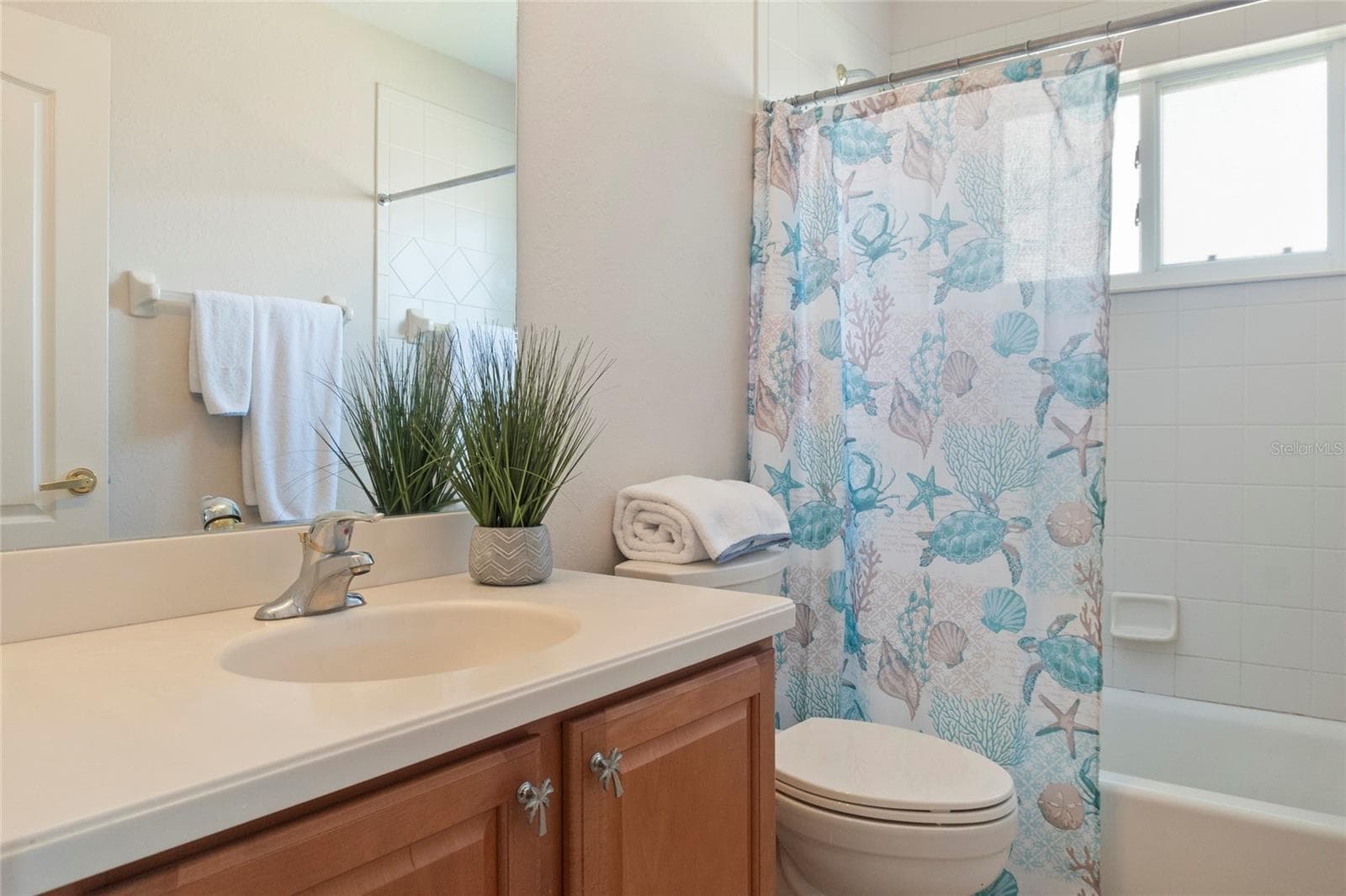 2nd FL Bath (4) - 8746 STONE HARBOUR LOOP, BRADENTON
