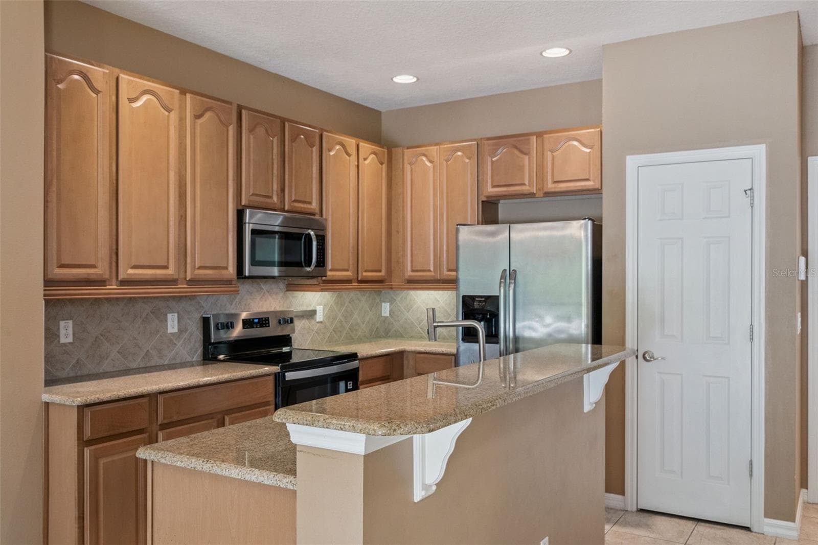 Townhouse at 10376 FALLSGROVE ST, ORLANDO, photo 10 of 38