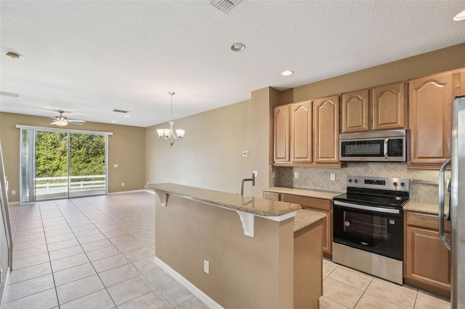 Townhouse at 10376 FALLSGROVE ST, ORLANDO, photo 14 of 38