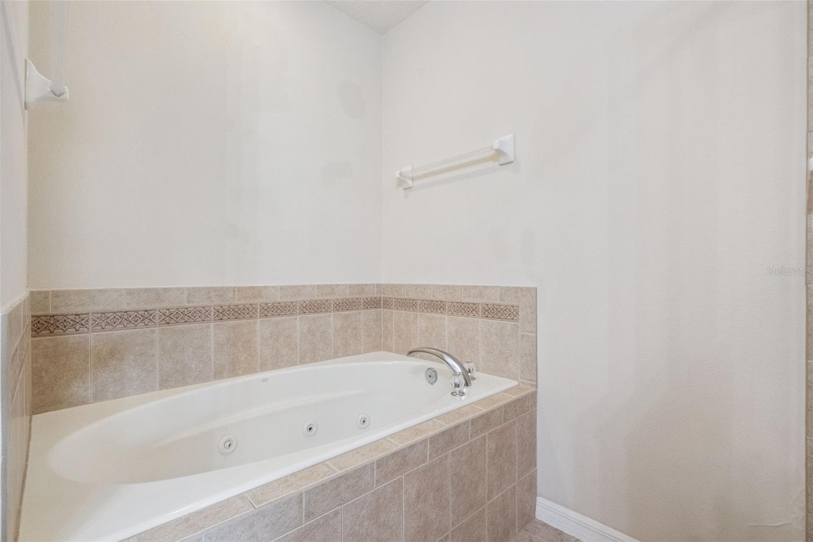 Townhouse at 10376 FALLSGROVE ST, ORLANDO, photo 25 of 38