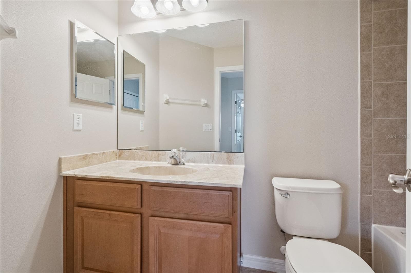 Townhouse at 10376 FALLSGROVE ST, ORLANDO, photo 31 of 38