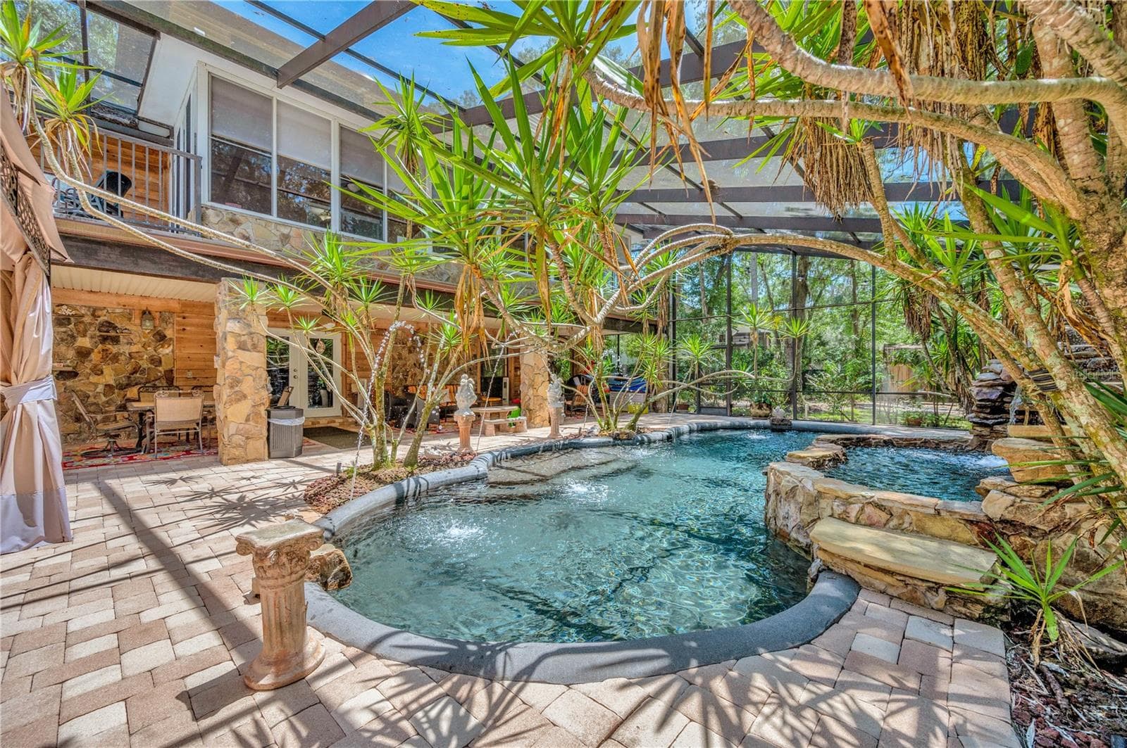 Single Family Residence at 11526 RIVER COUNTRY DR, RIVERVIEW, photo 11 of 45