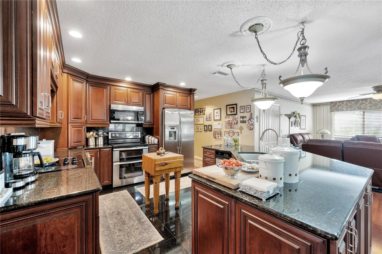 Single Family Residence at 11526 RIVER COUNTRY DR, RIVERVIEW, photo 23 of 45