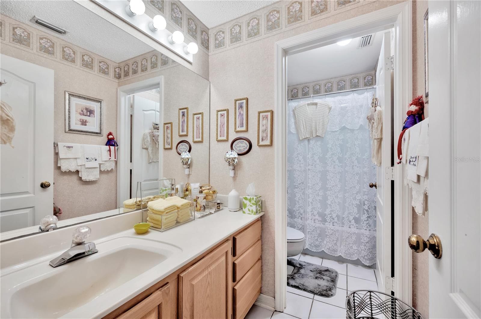 Single Family Residence at 11526 RIVER COUNTRY DR, RIVERVIEW, photo 31 of 45