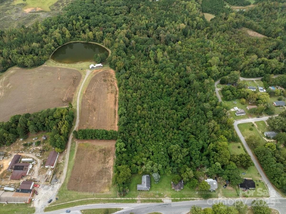 None at 612&614 East Boulevard, Chesterfield, photo 4 of 17