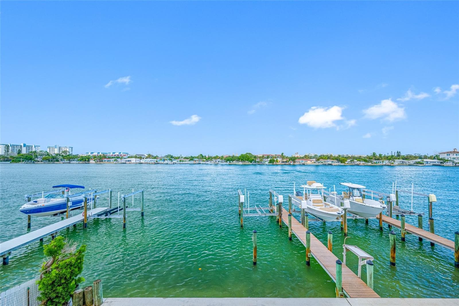 Townhouse at 8575 SUNSET CT, TREASURE ISLAND, photo 17 of 46
