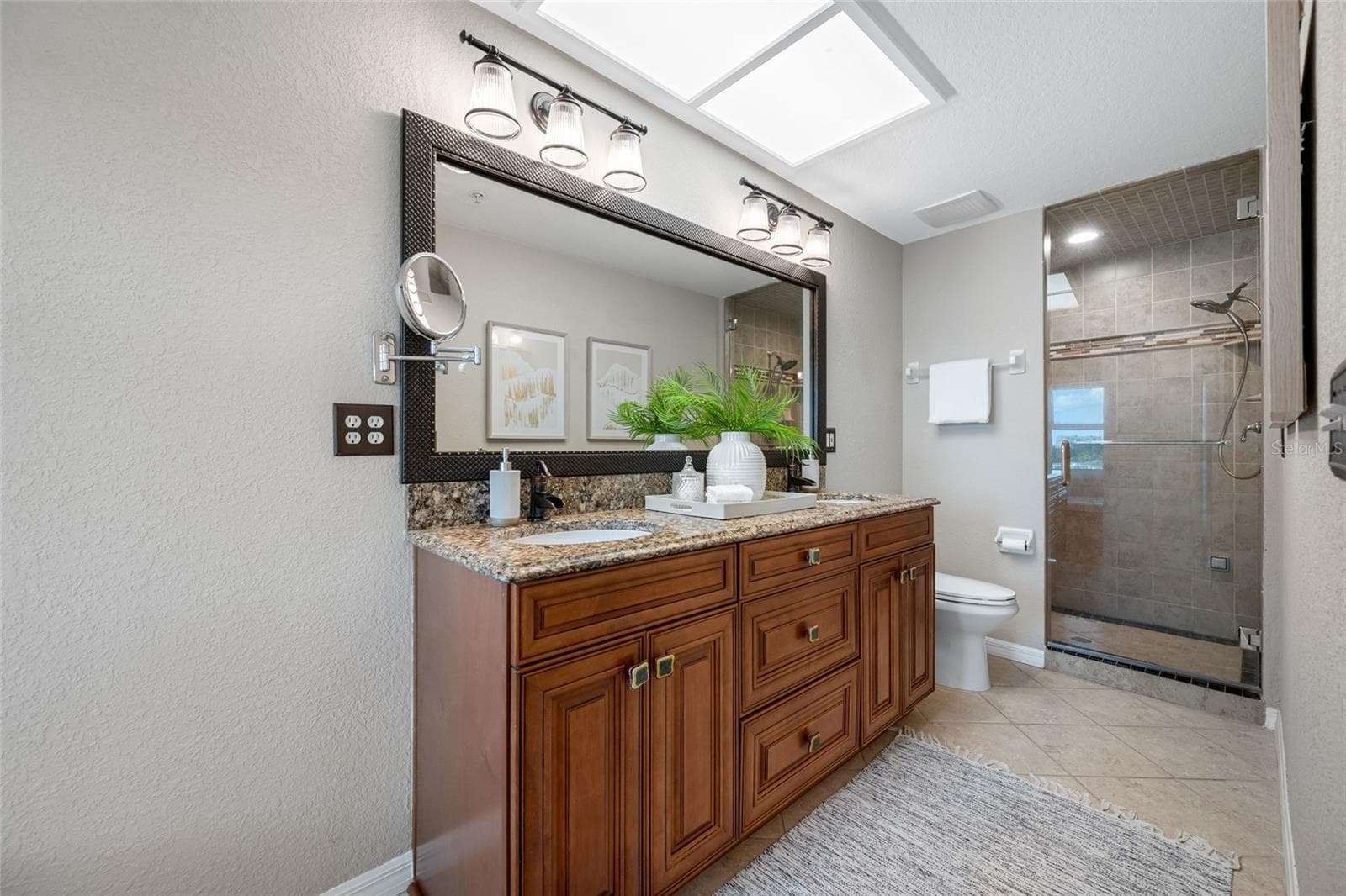 Master Bath - 8575 SUNSET CT, TREASURE ISLAND