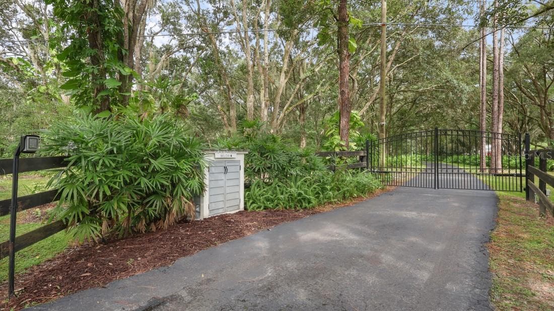 Gated Entry - 4733 CHULUOTA RD, ORLANDO