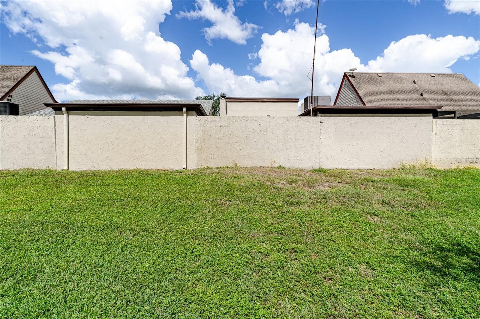 Condominium at 7517 GREYSTONE DR #N/A, HUDSON, photo 16 of 20