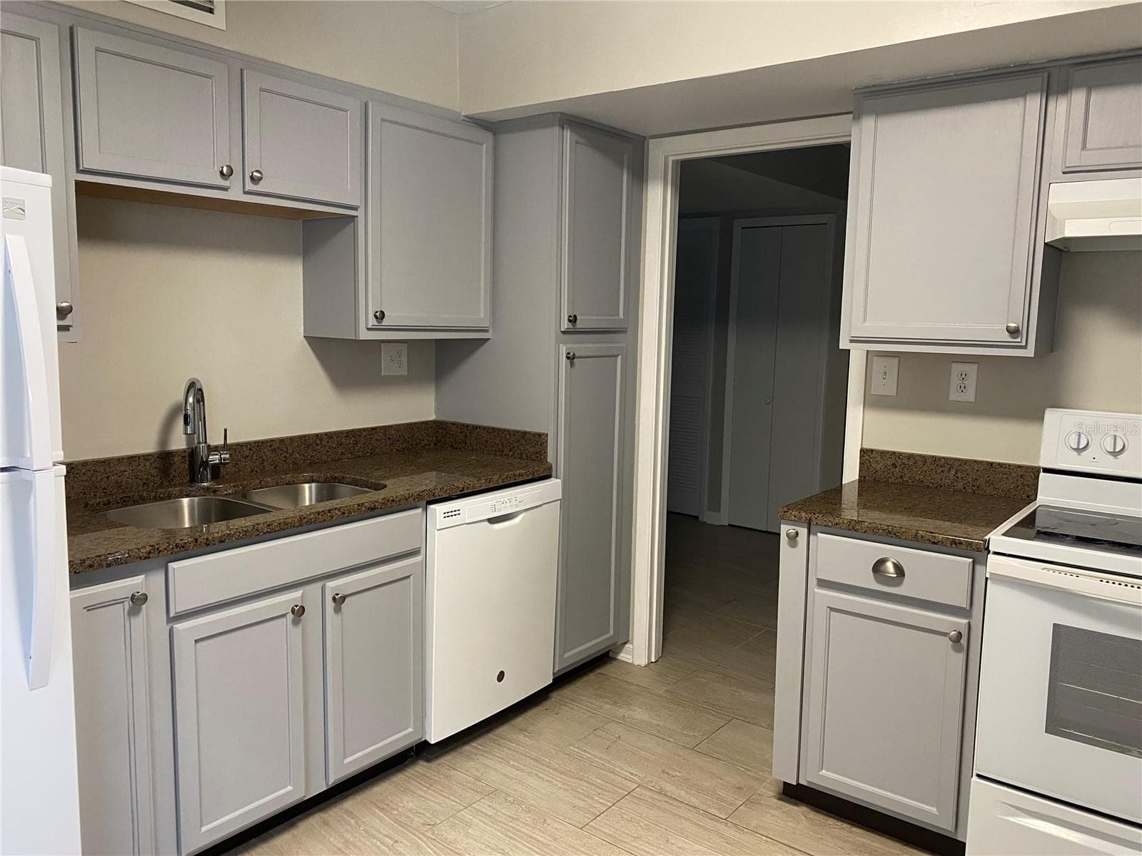 Condominium at 4400 CASTLEPALM RD, ORLANDO, photo 5 of 38